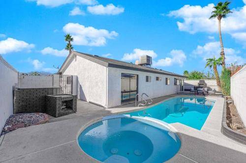 House Twin Lakes